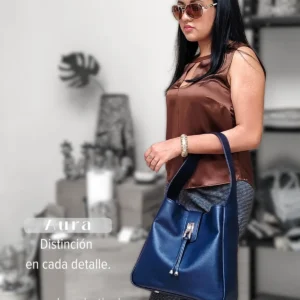 Bolso Aura de cuero genuino, hecho a mano en Honduras.